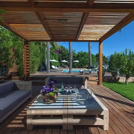 With Private Pool In Roquebrune-cap-martin Apartament Mentona