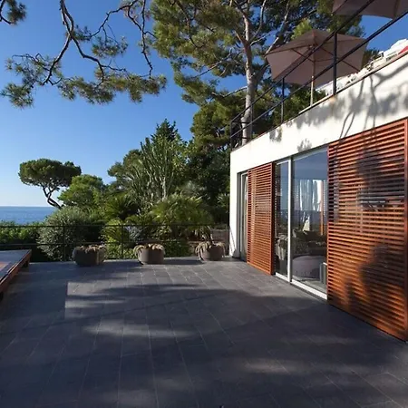 Apartament With Private Pool In Roquebrune-cap-martin Mentona